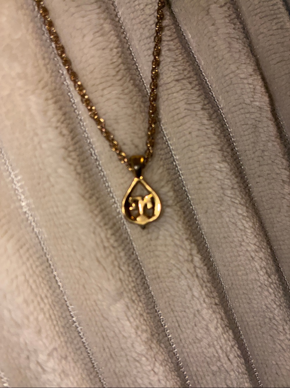 Nina Ricci Gold Teardrop Pendant Necklace with Crystal Accent - Picture 4 of 6